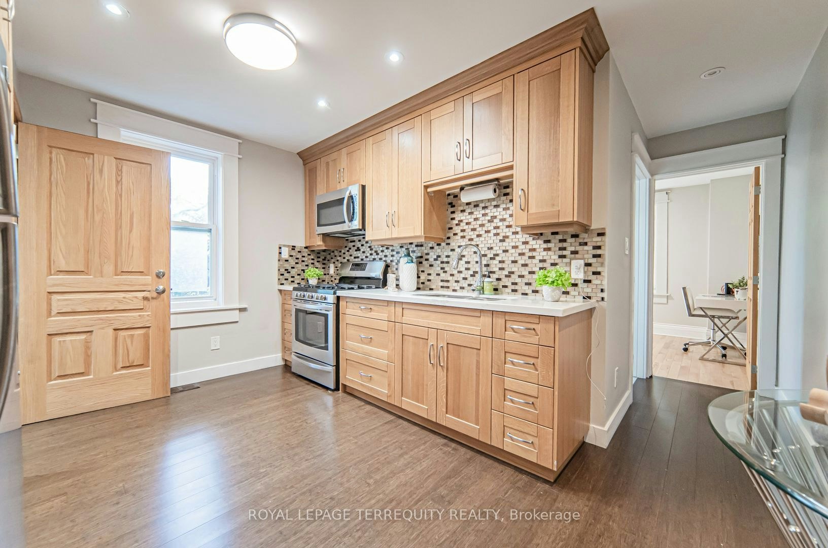 B-256 Boston Avenue, Toronto, ON, M4M 2V3 - 7