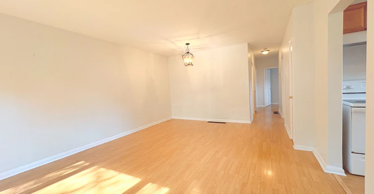 319 Dovedale Drive, Whitby, ON, L1N 1Z8 - 4