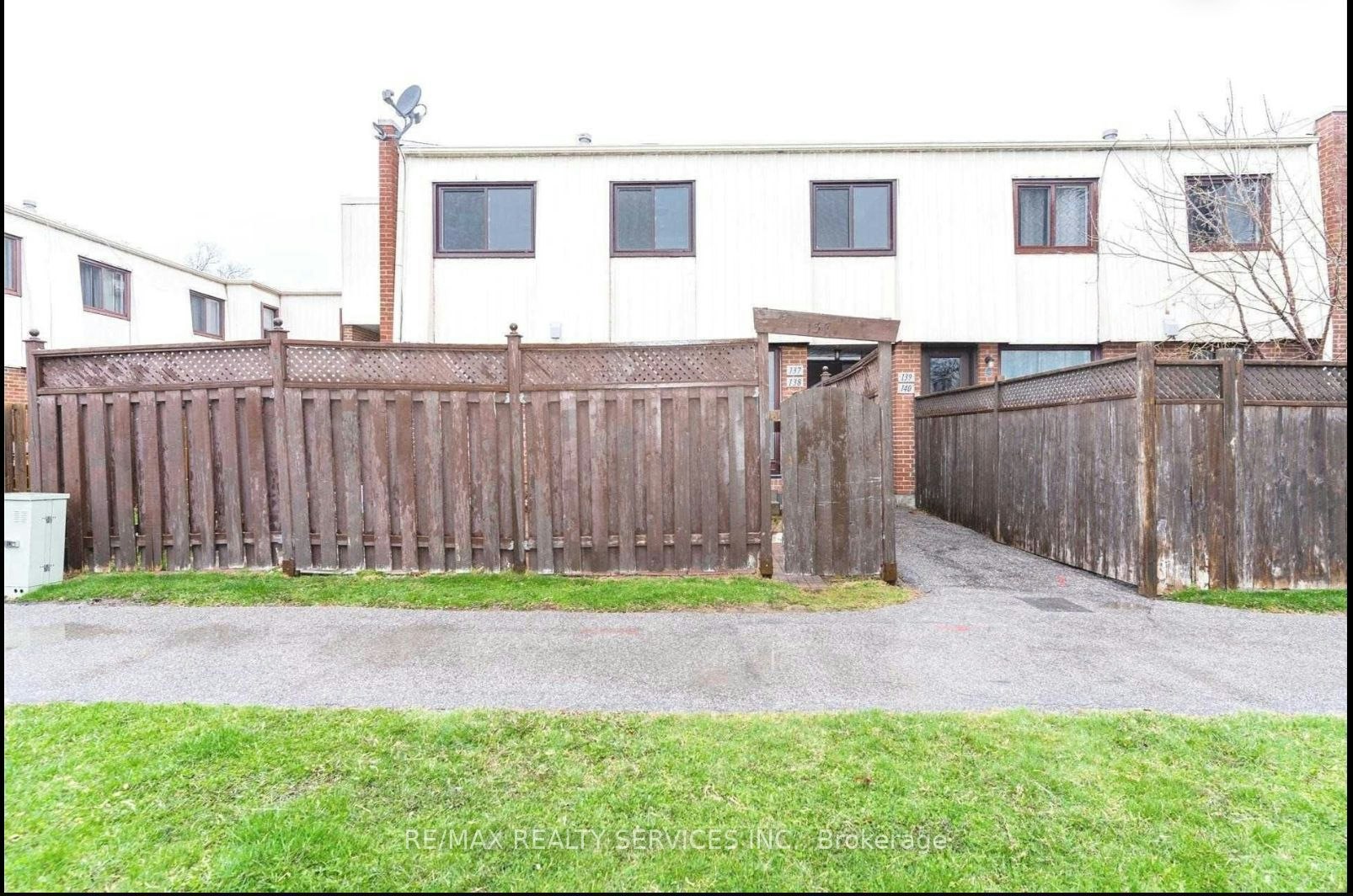 137-1100 Oxford Street, Oshawa, ON, L1J 6G4 - 11