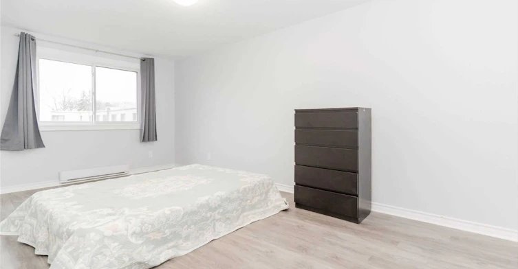 137-1100 Oxford Street, Oshawa, ON, L1J 6G4 - 5