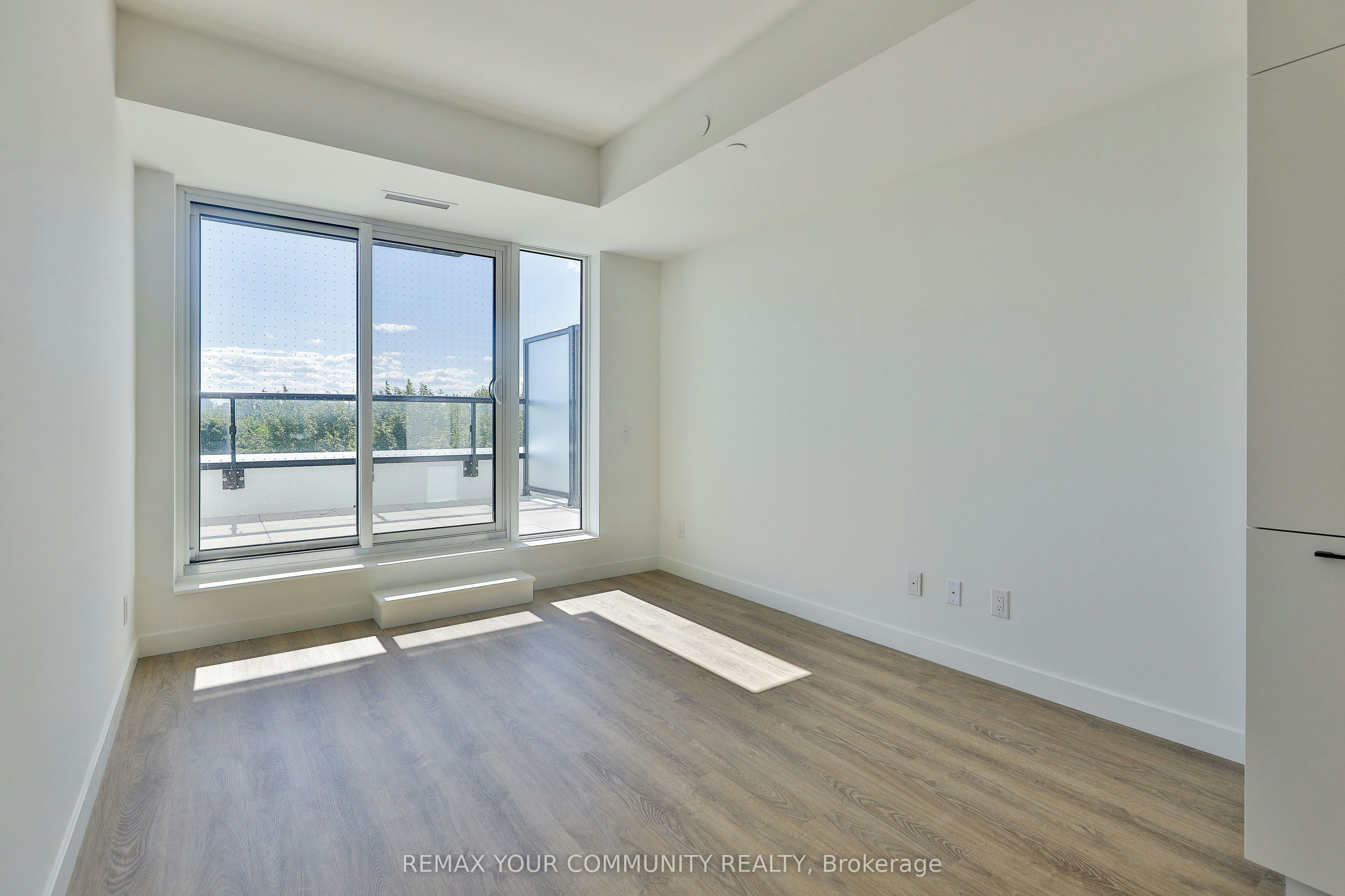 514-1050 Eastern Avenue, Toronto, ON, M4L 0B7 - 9