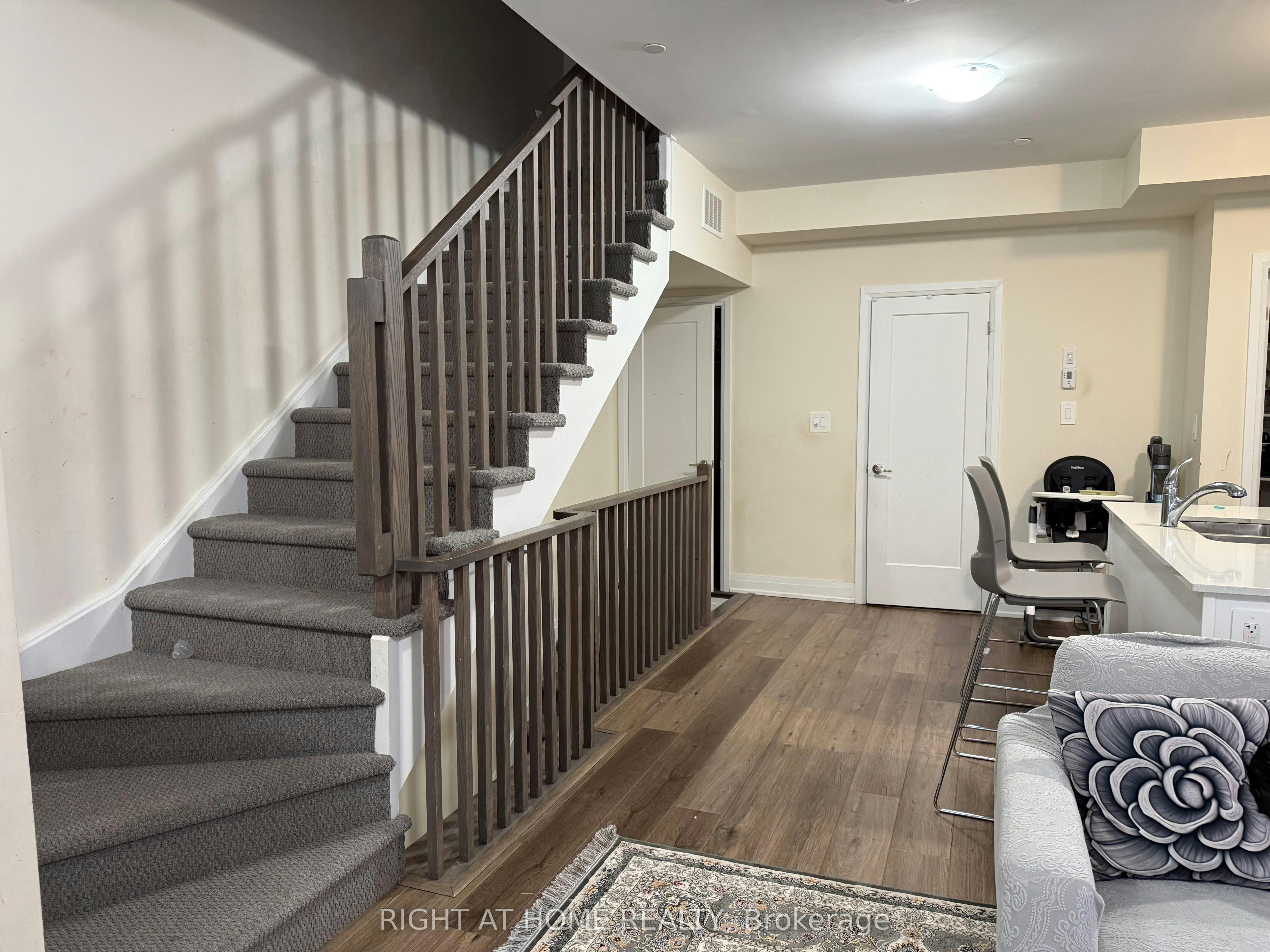 210-755 Omega Drive N, Pickering, ON, L1V 1A8 - 5