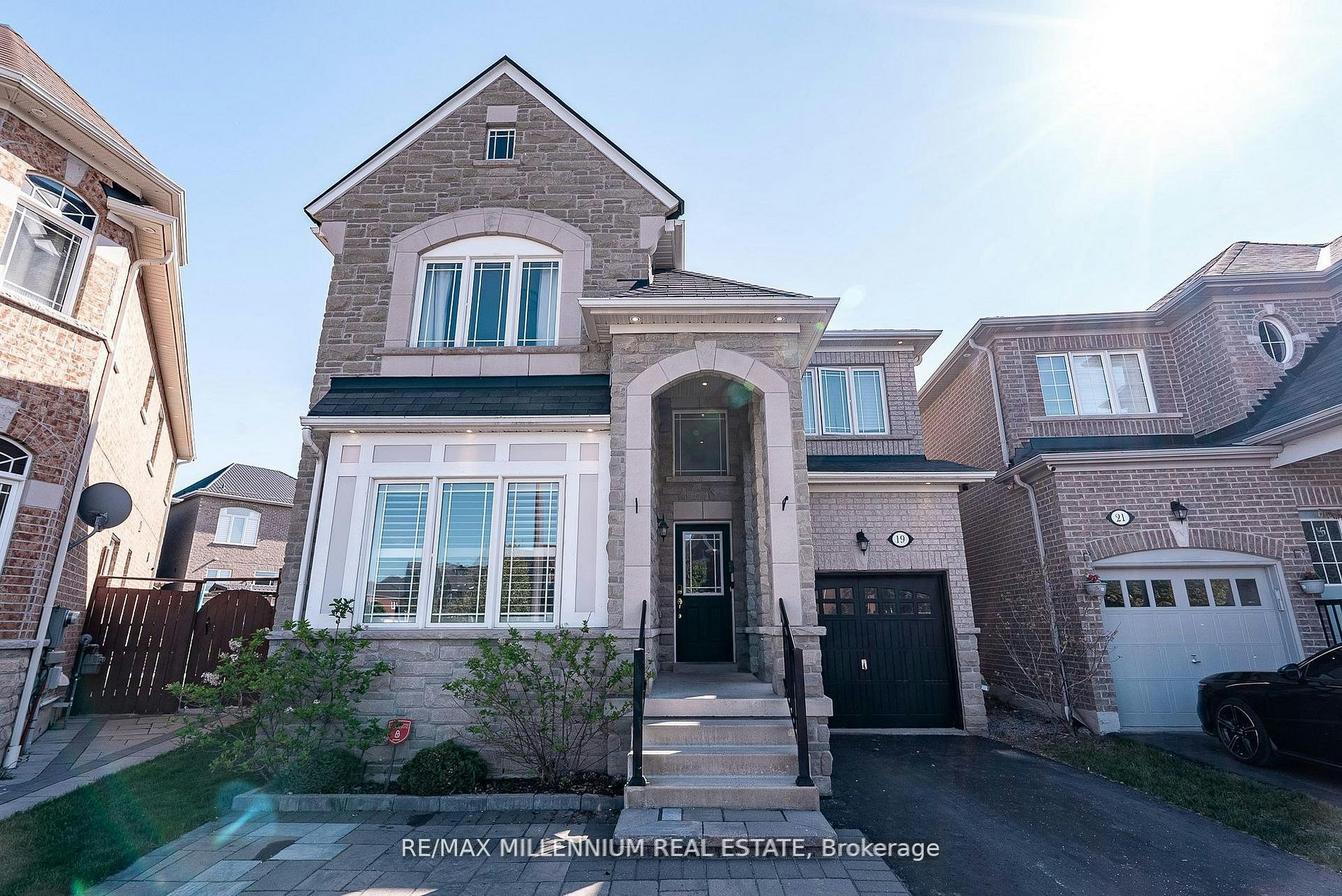 19 Bellotti Crescent, Ajax, ON, L1Z 0M2