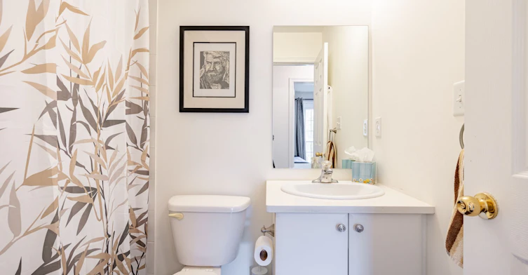 67 Enroutes Street, Toronto, ON, M4E 0A3 - 13