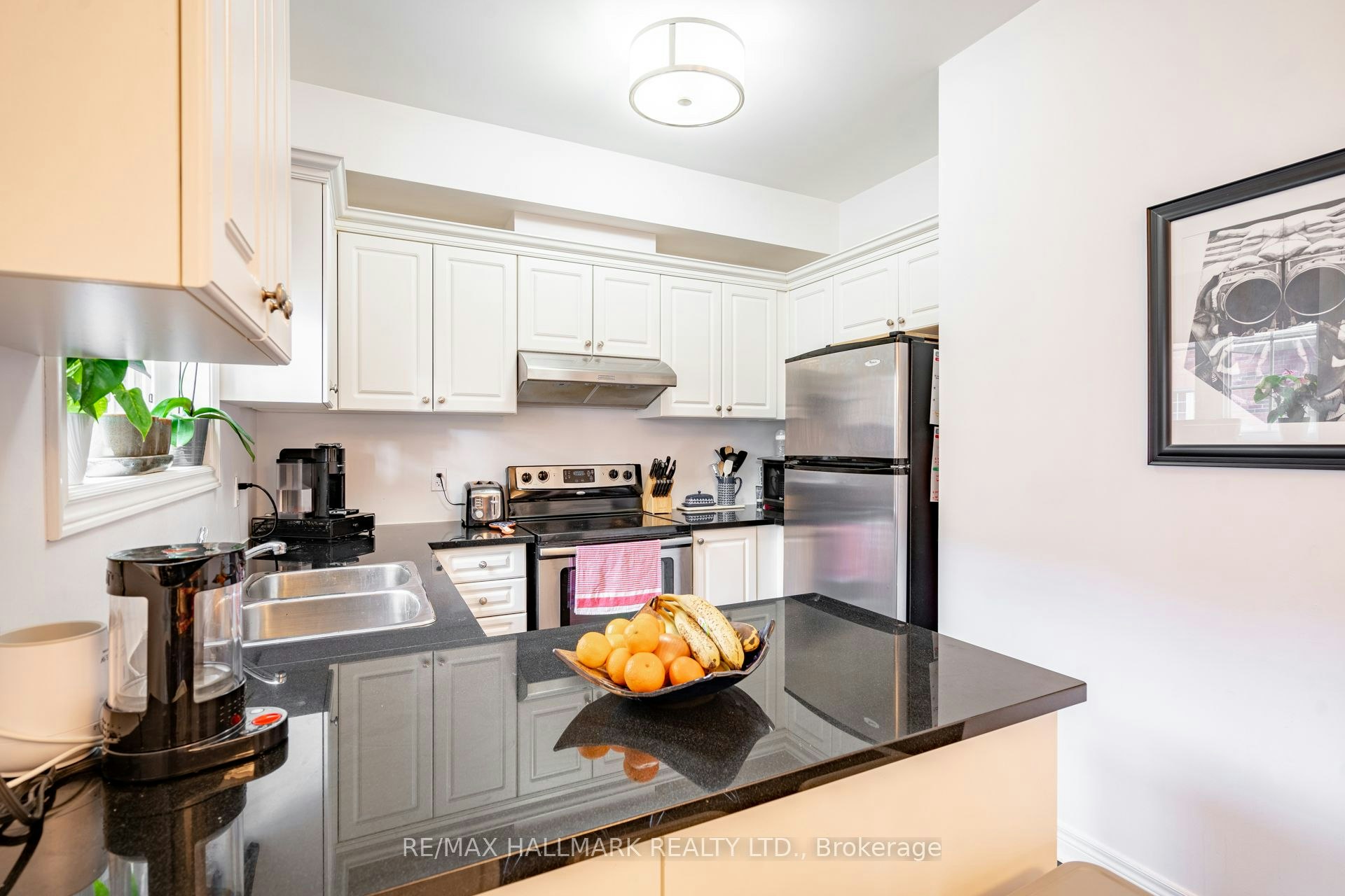 67 Enroutes Street, Toronto, ON, M4E 0A3 - 5