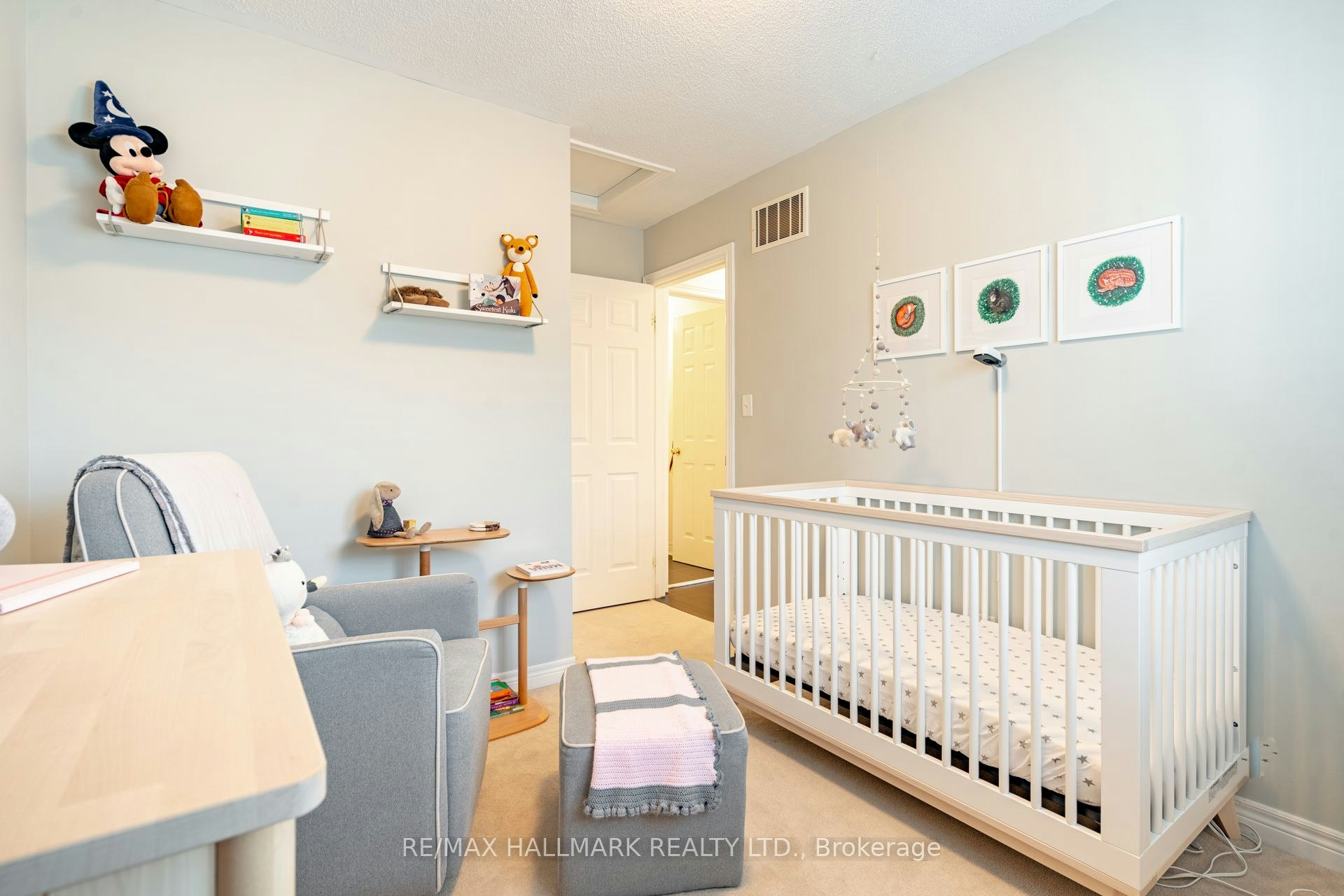 67 Enroutes Street, Toronto, ON, M4E 0A3 - 14