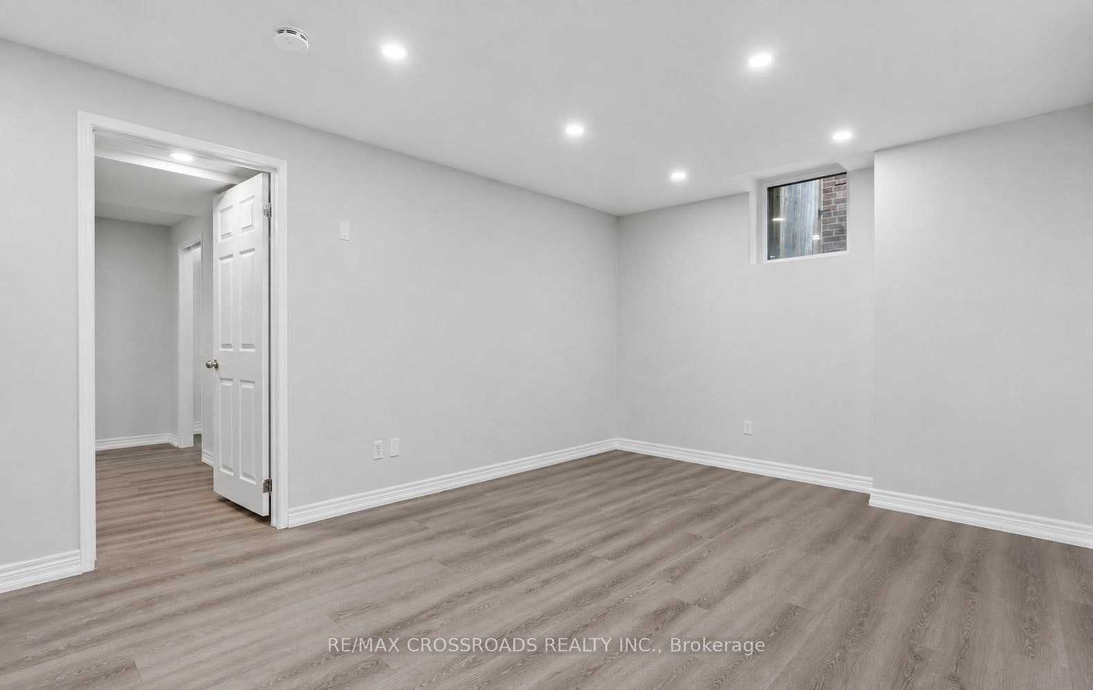 5 Robert Correll Court, Whitby, ON, L1R 2N7 - 8