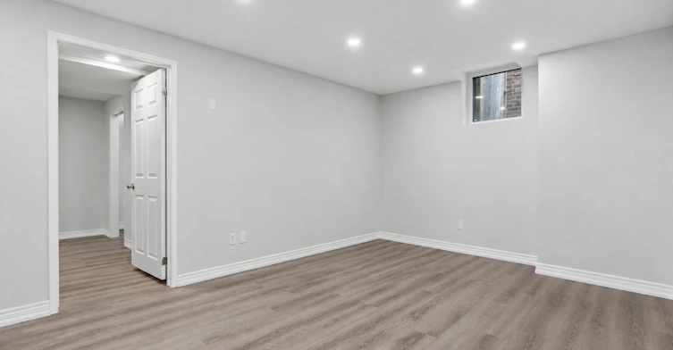 5 Robert Correll Court, Whitby, ON, L1R 2N7 - 8