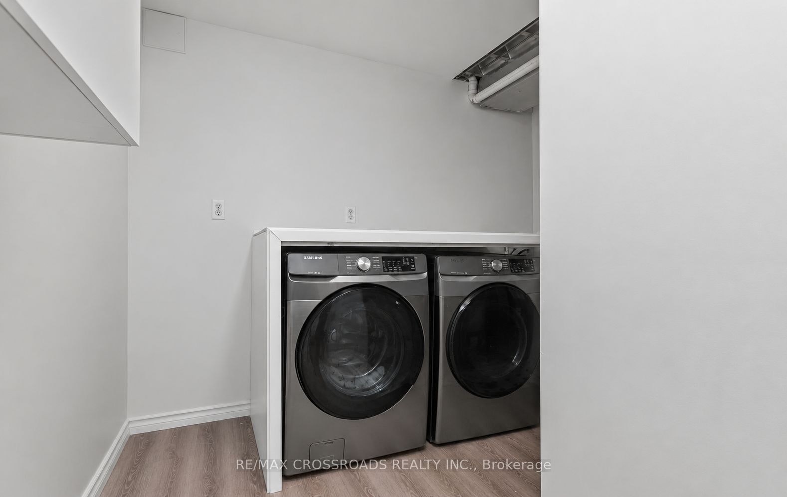5 Robert Correll Court, Whitby, ON, L1R 2N7 - 9