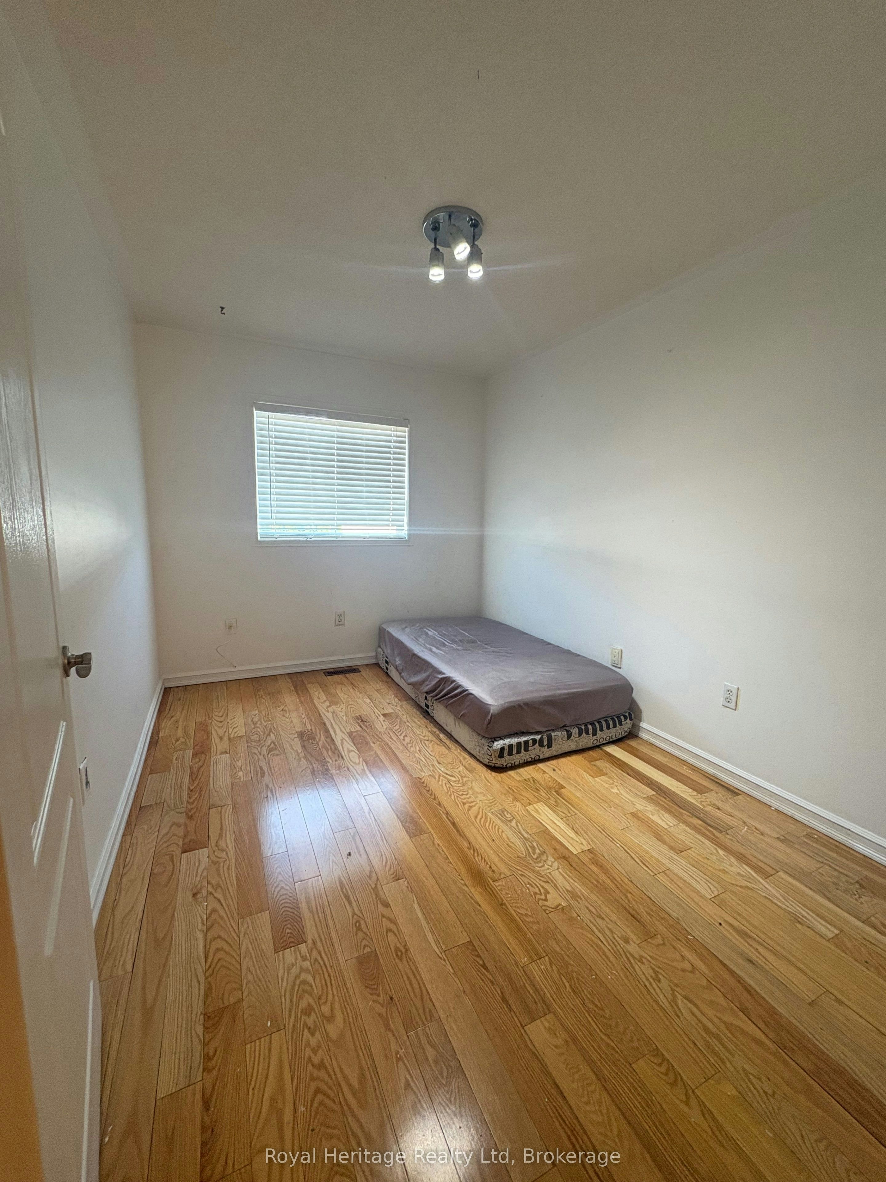 62 Barrister Avenue, Whitby, ON, L1R 3H6 - 11
