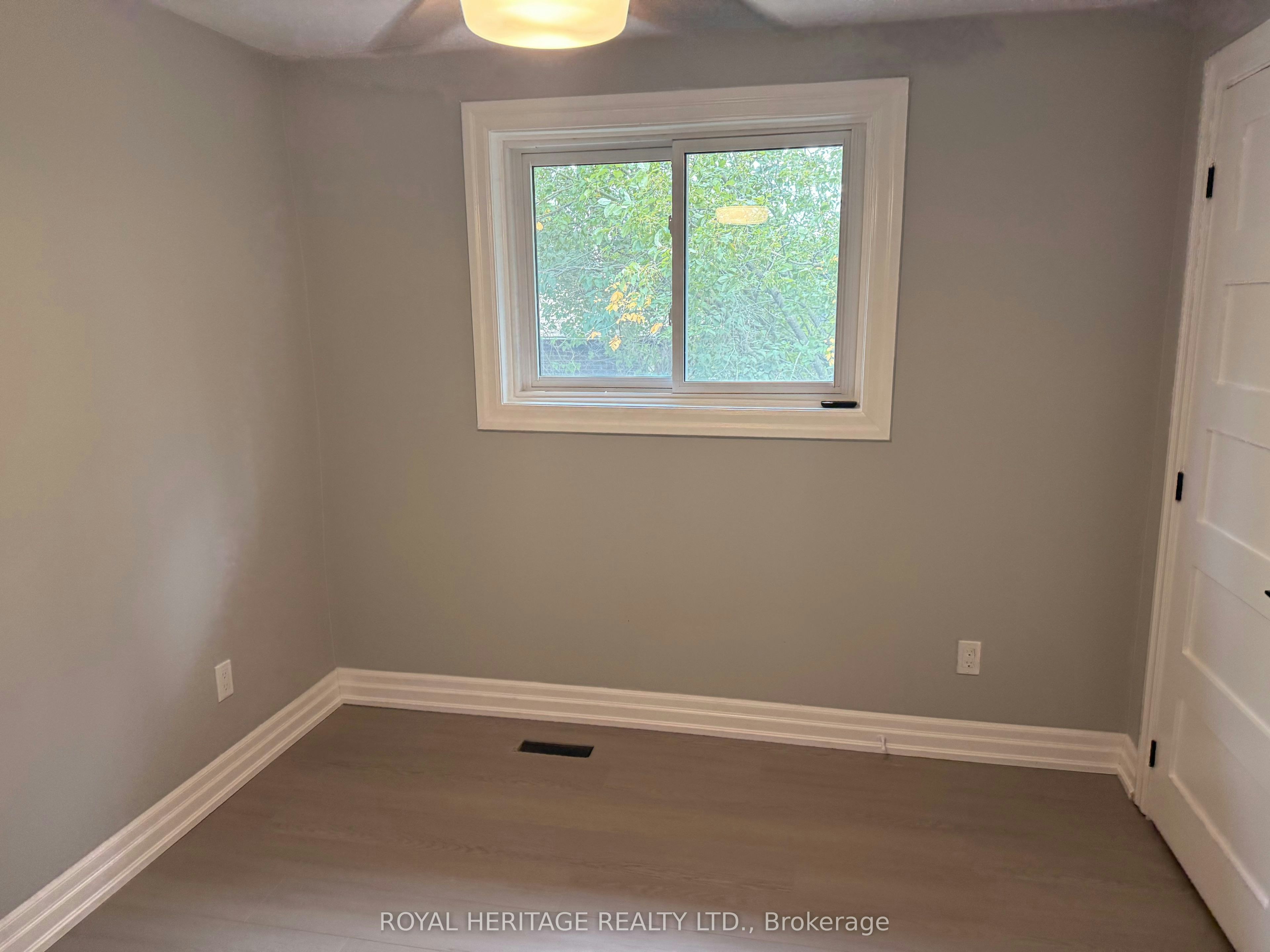 B-286 Lorindale Drive, Oshawa, ON, L1H 6X4 - 3