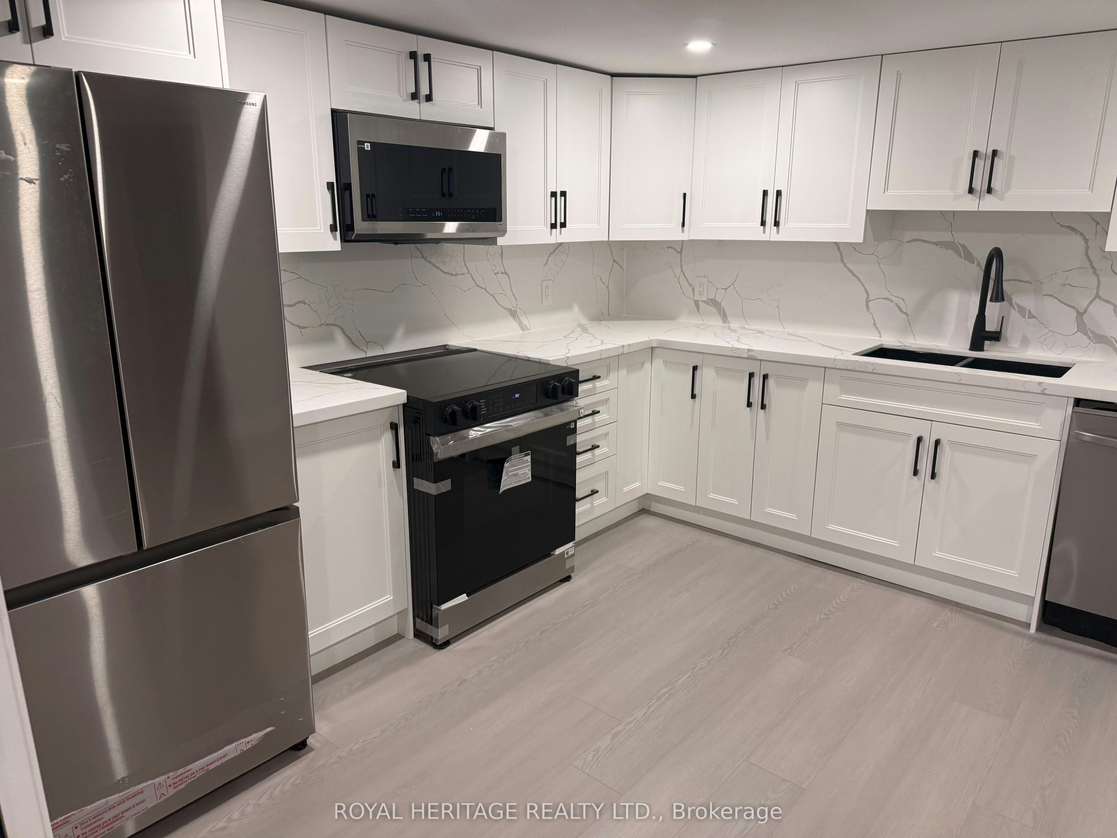 B-286 Lorindale Drive, Oshawa, ON, L1H 6X4 - 16