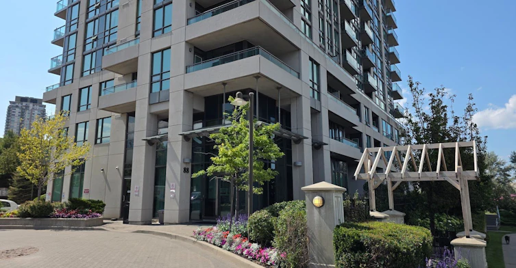 1006-88 Grangeway Avenue, Toronto, ON, M1H 0A2 - 2