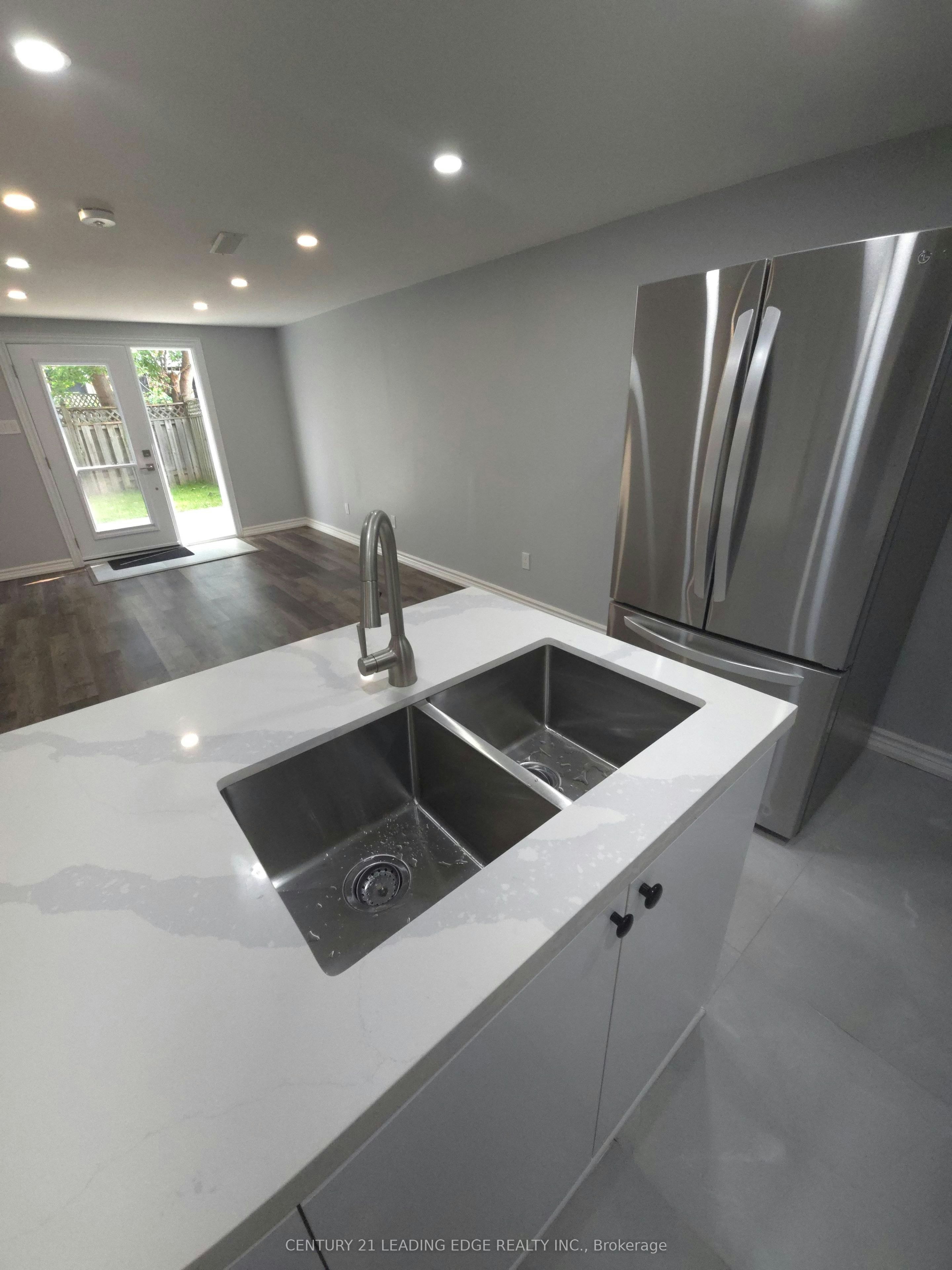 112 Ravenscroft Road, Ajax, ON, L1T 1X1 - 4