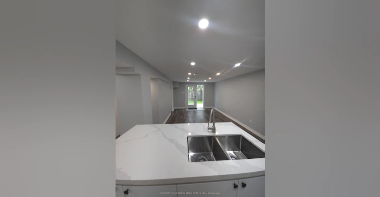 112 Ravenscroft Road, Ajax, ON, L1T 1X1 - 5
