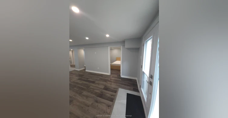 112 Ravenscroft Road, Ajax, ON, L1T 1X1 - 10