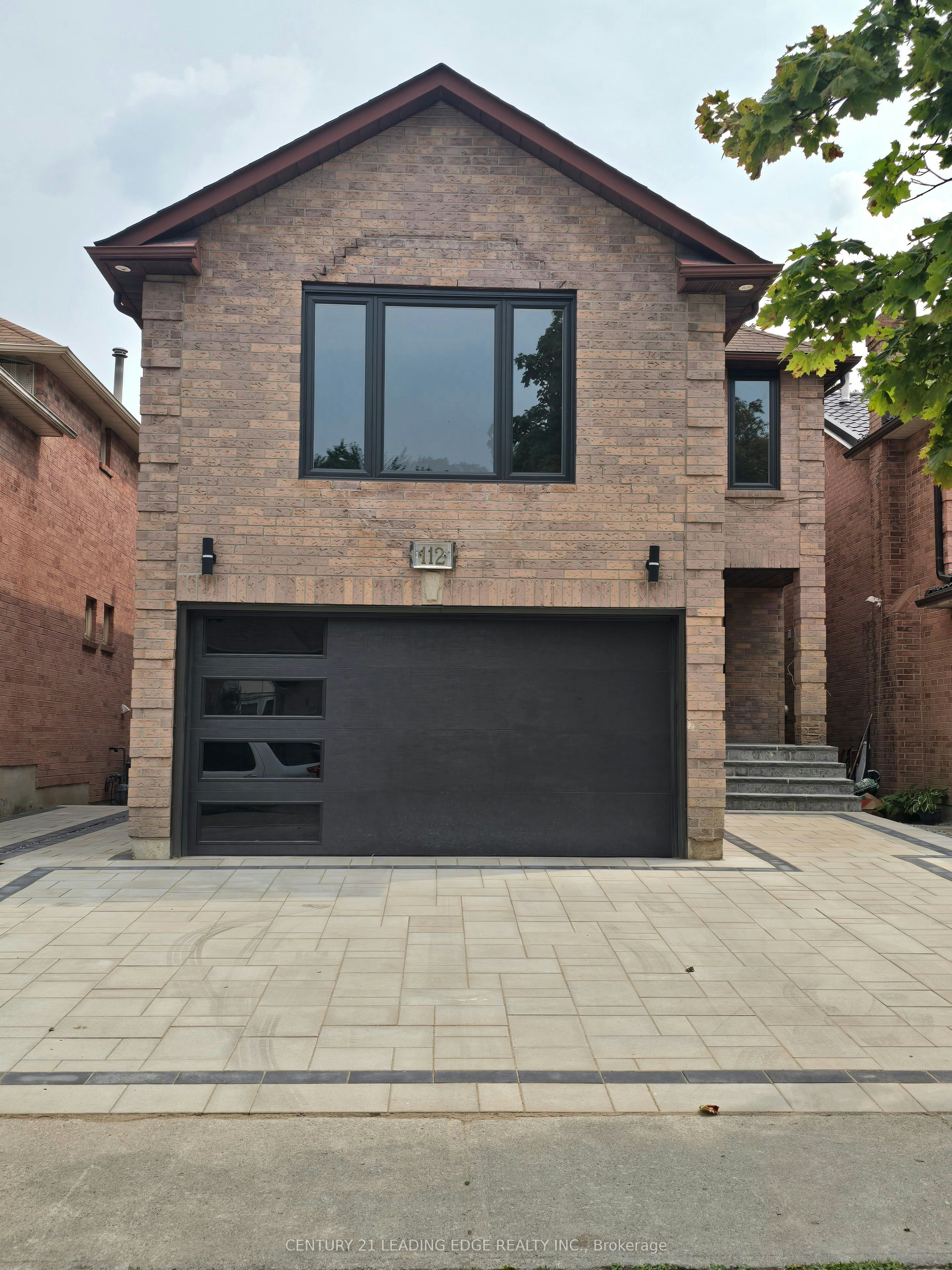 112 Ravenscroft Road, Ajax, ON, L1T 1X1