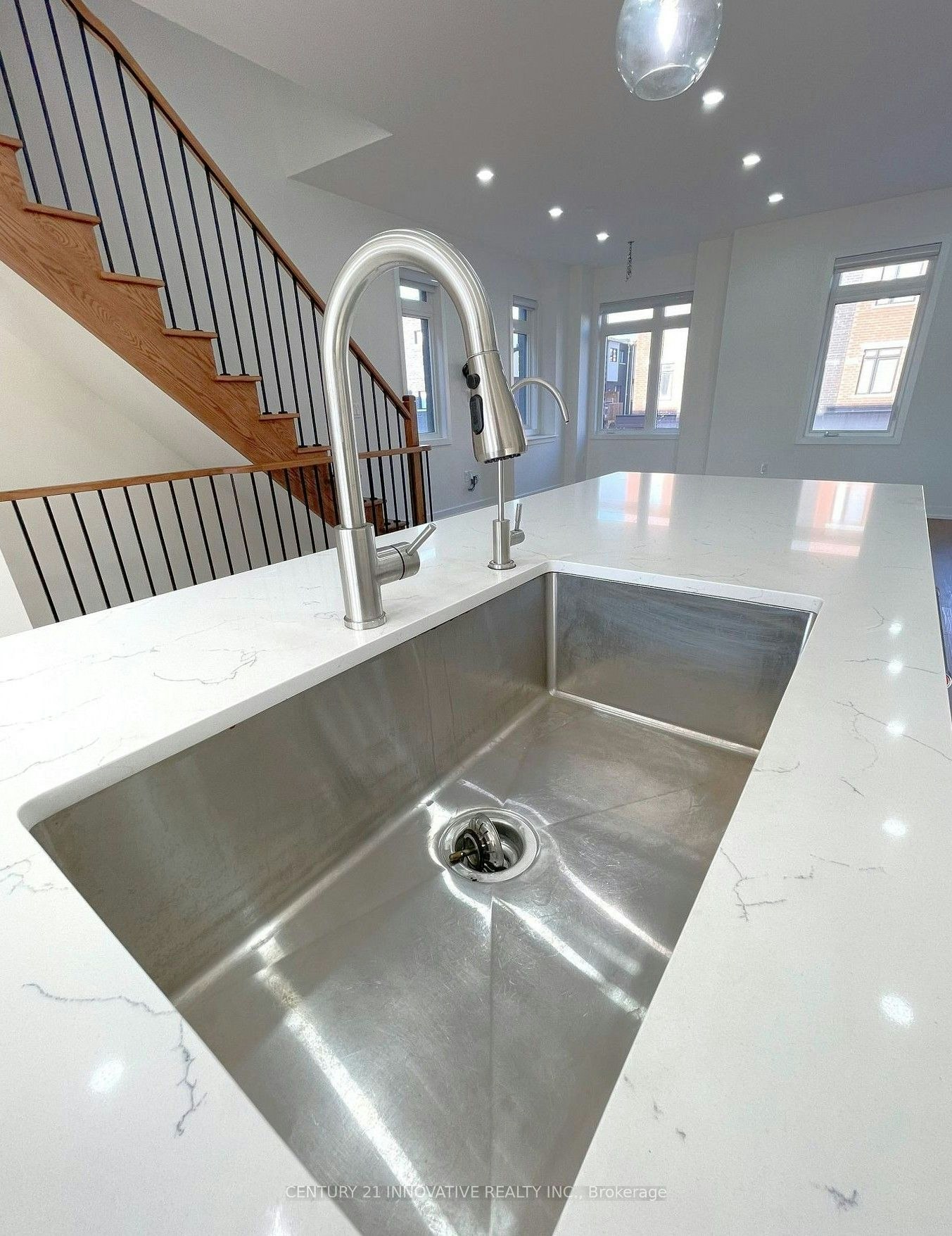 912 Kicking Horse Path, Oshawa, ON, L1J 0B4 - 9