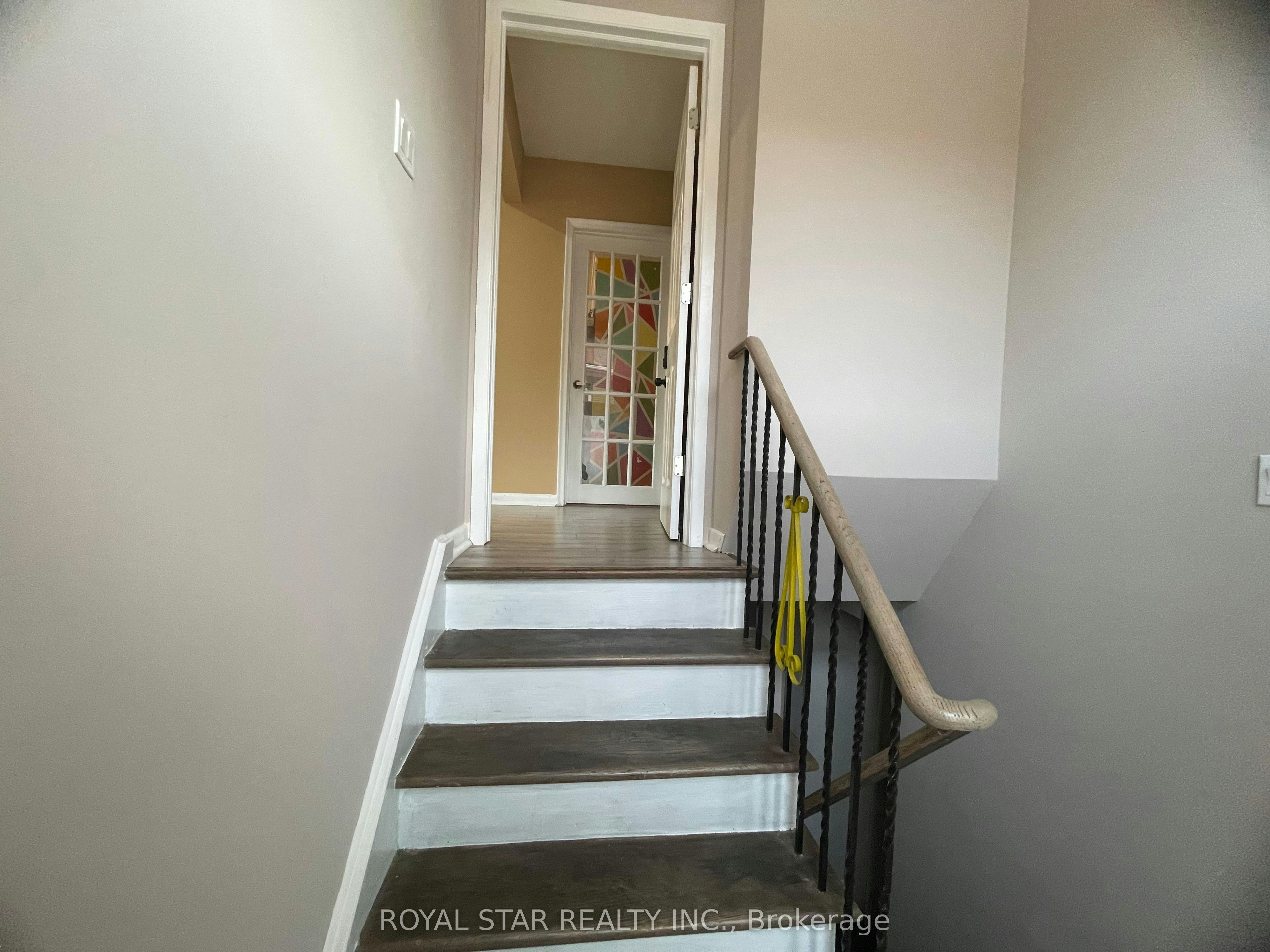 Main-34 Neapolitan Drive, Toronto, ON, M1P 4B3 - 3