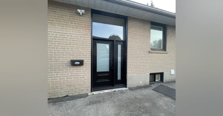 Main-34 Neapolitan Drive, Toronto, ON, M1P 4B3 - 2