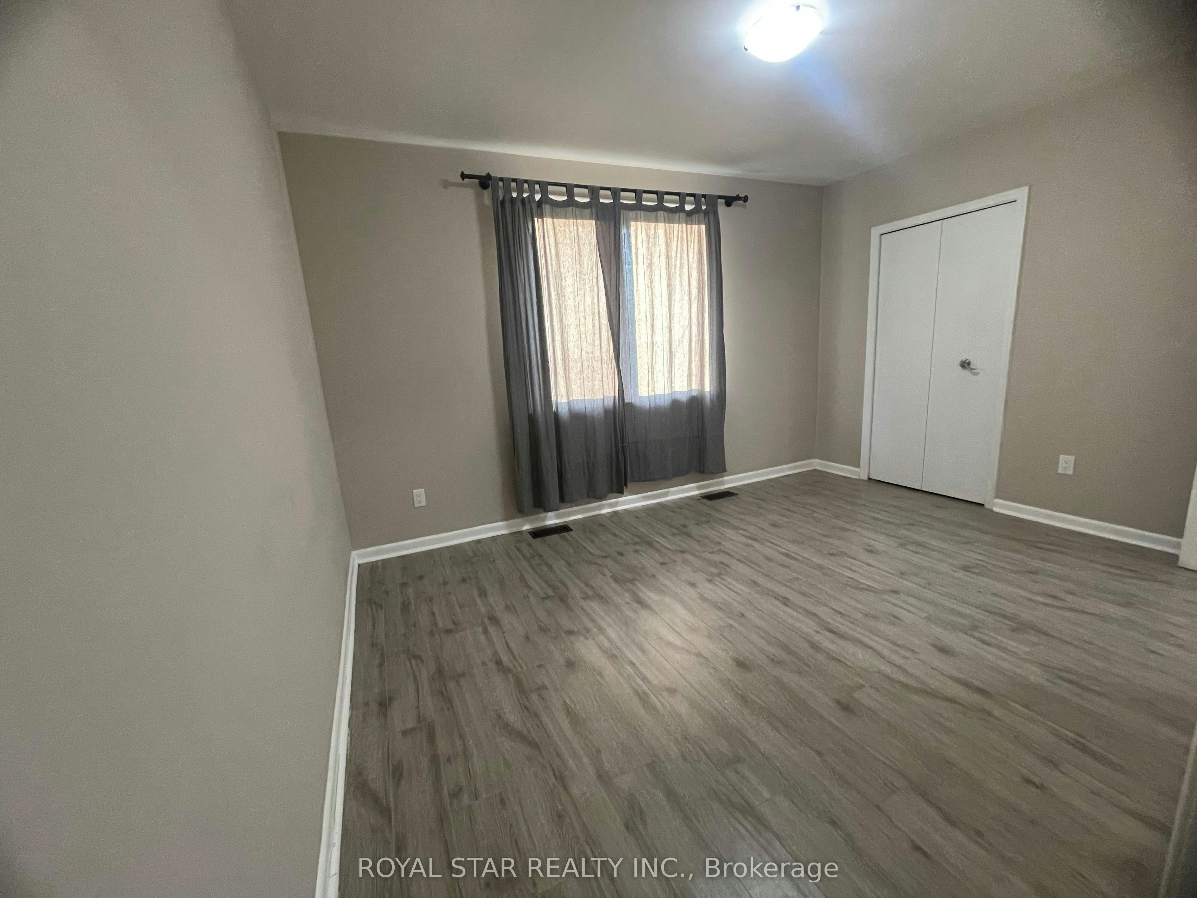 Main-34 Neapolitan Drive, Toronto, ON, M1P 4B3 - 9