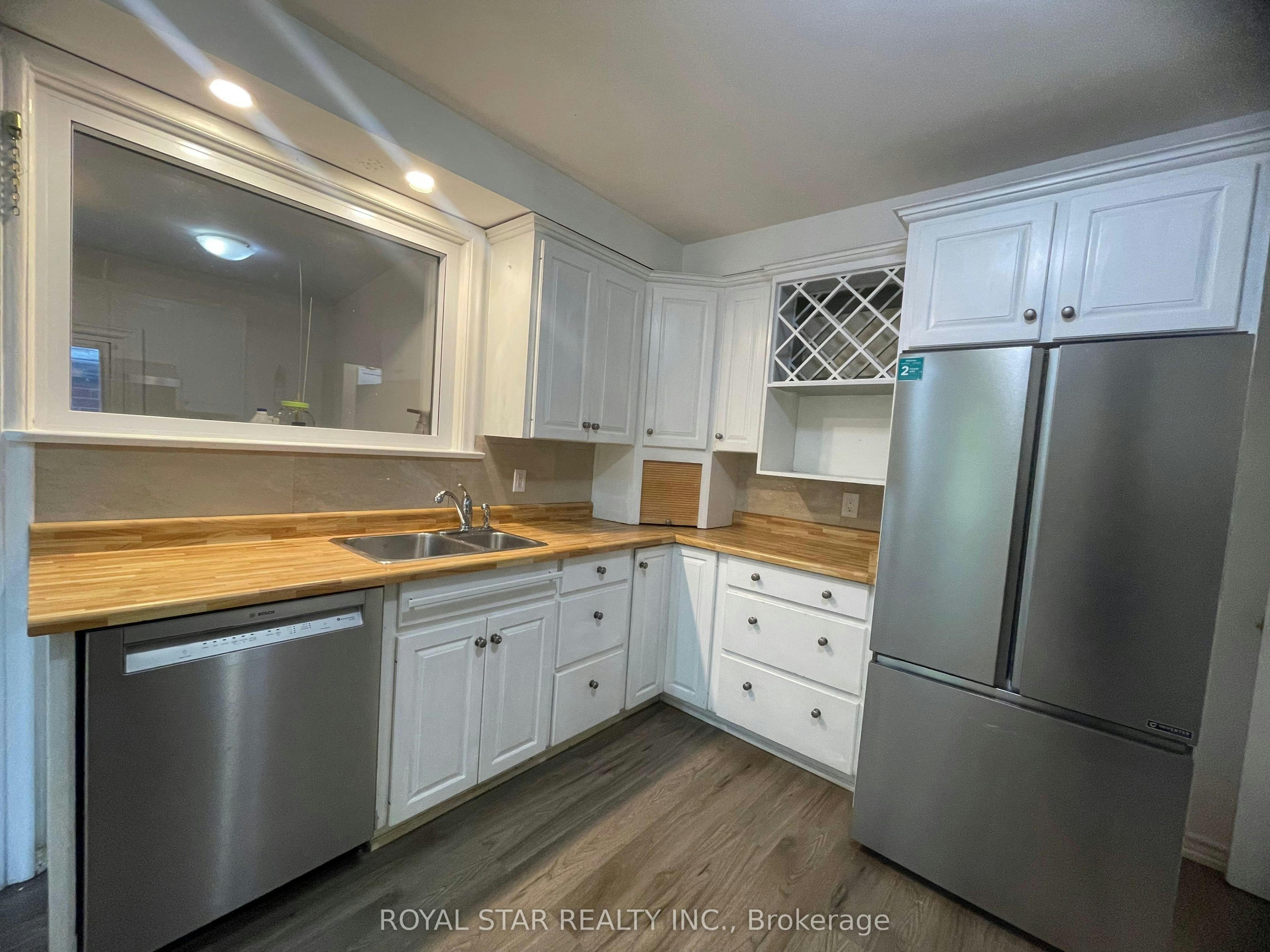 Main-34 Neapolitan Drive, Toronto, ON, M1P 4B3 - 7