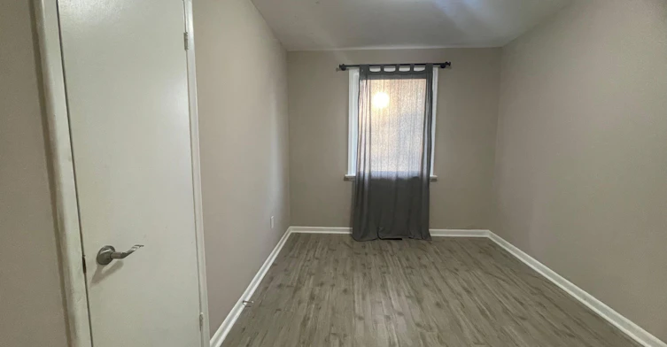 Main-34 Neapolitan Drive, Toronto, ON, M1P 4B3 - 11