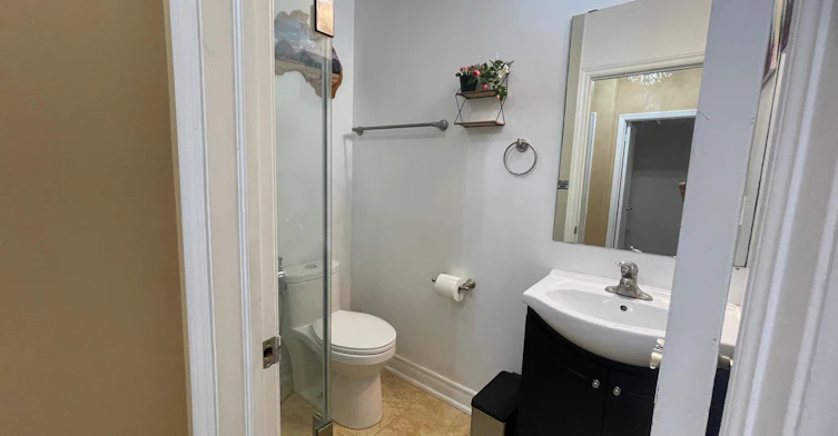 Main-34 Neapolitan Drive, Toronto, ON, M1P 4B3 - 14