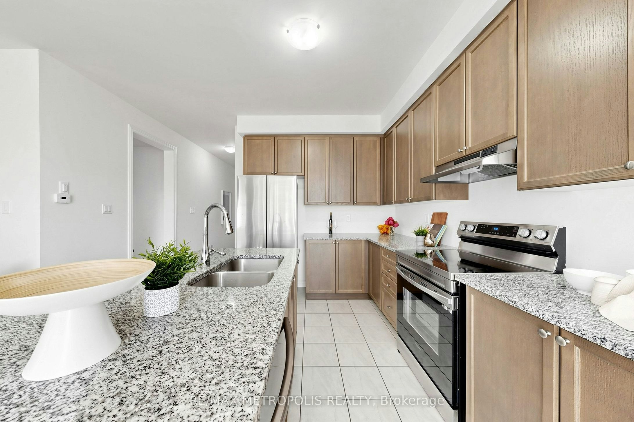 9 Caton Lane, Ajax, ON, L1T 0P8 - 17