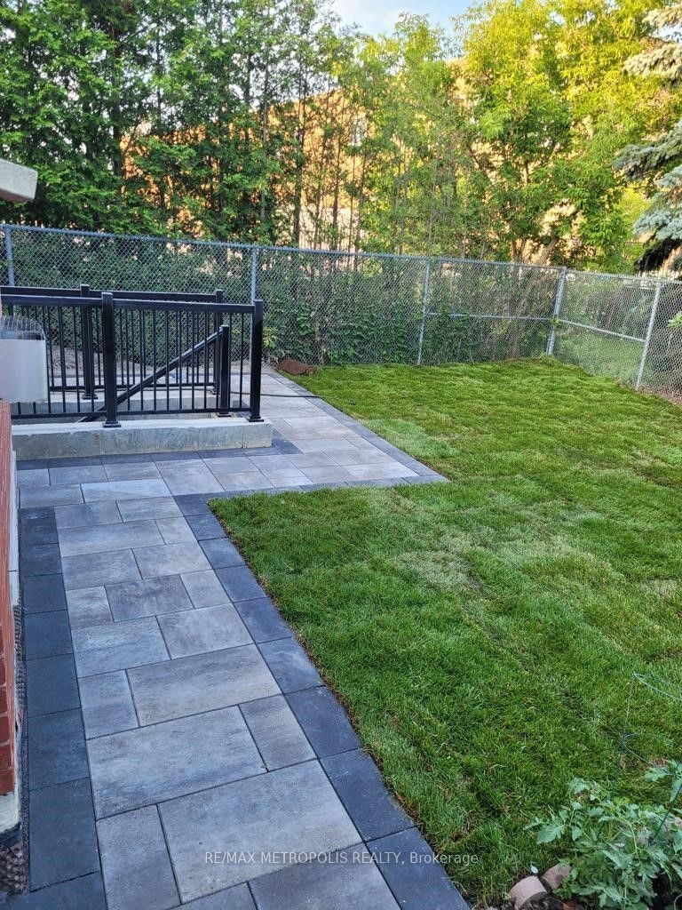 Basement-16A Fletcher Avenue, Ajax, ON, L1Z 1H5 - 2