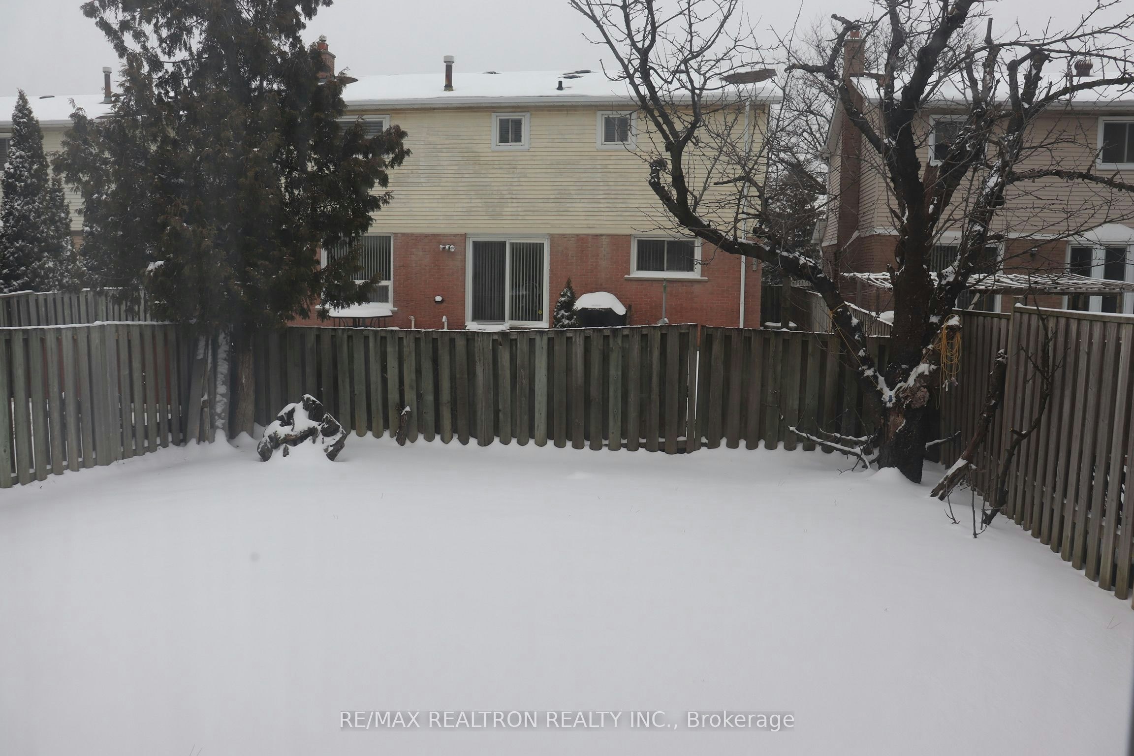 122 Copperwood Square, Toronto, ON, M1V 2C1 - 12