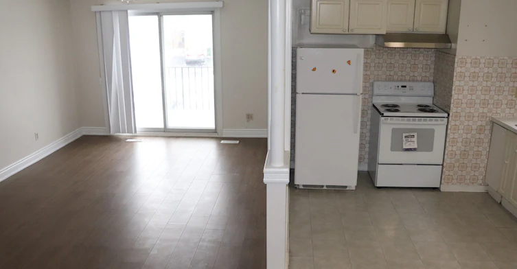 122 Copperwood Square, Toronto, ON, M1V 2C1 - 8