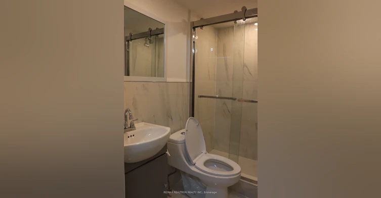 122 Copperwood Square, Toronto, ON, M1V 2C1 - 3