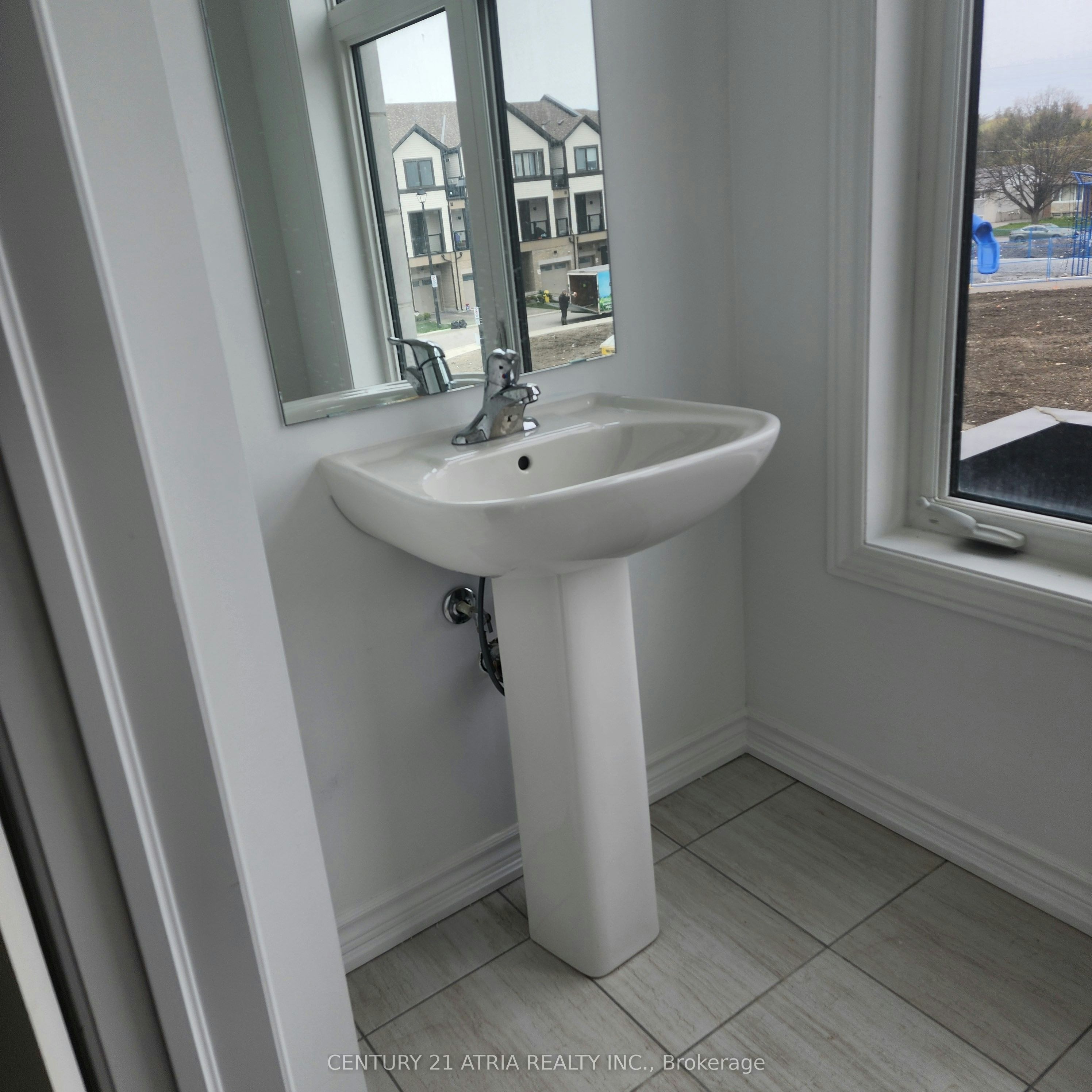 791 Chinook Path, Oshawa, ON, L1H 0B1 - 5