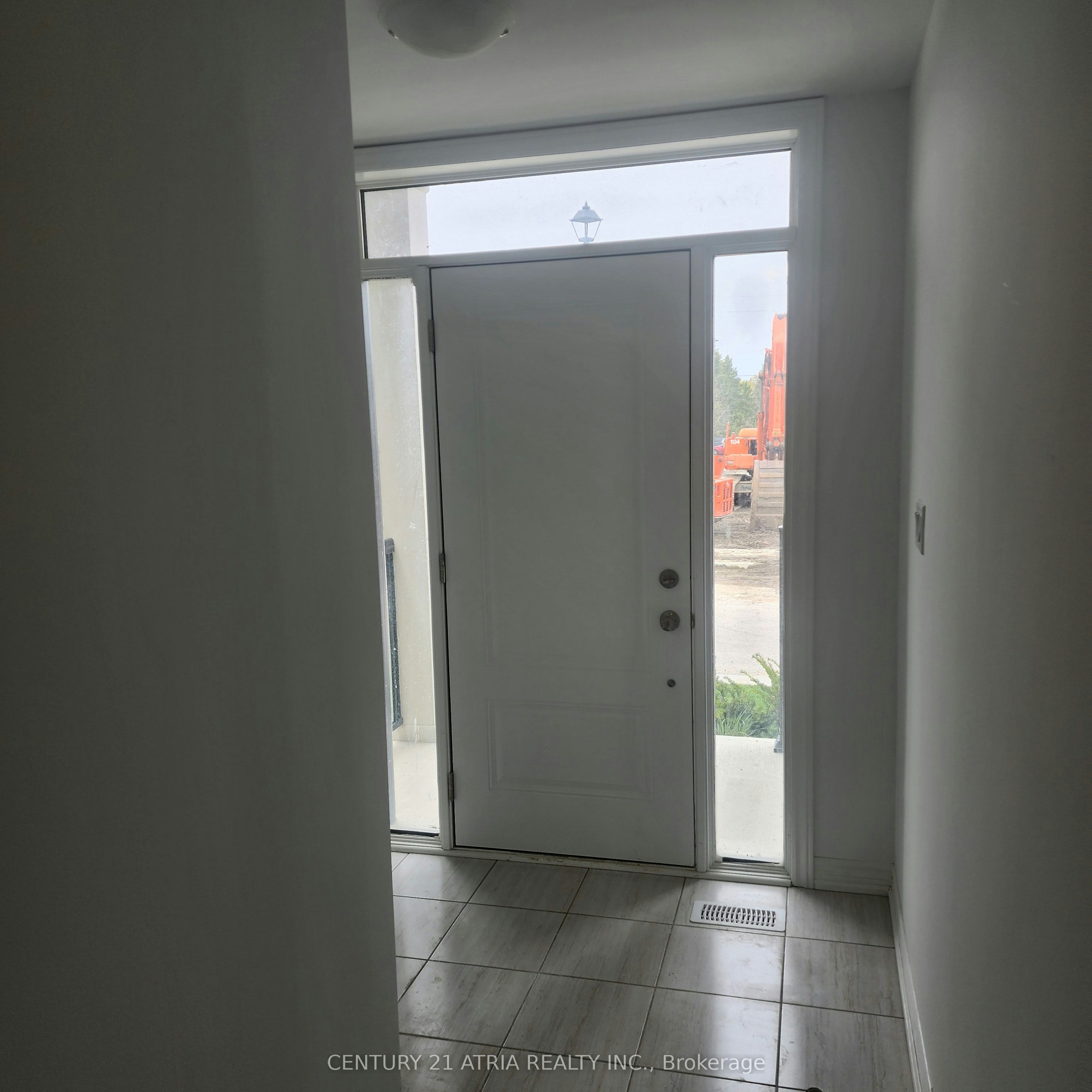 791 Chinook Path, Oshawa, ON, L1H 0B1 - 2
