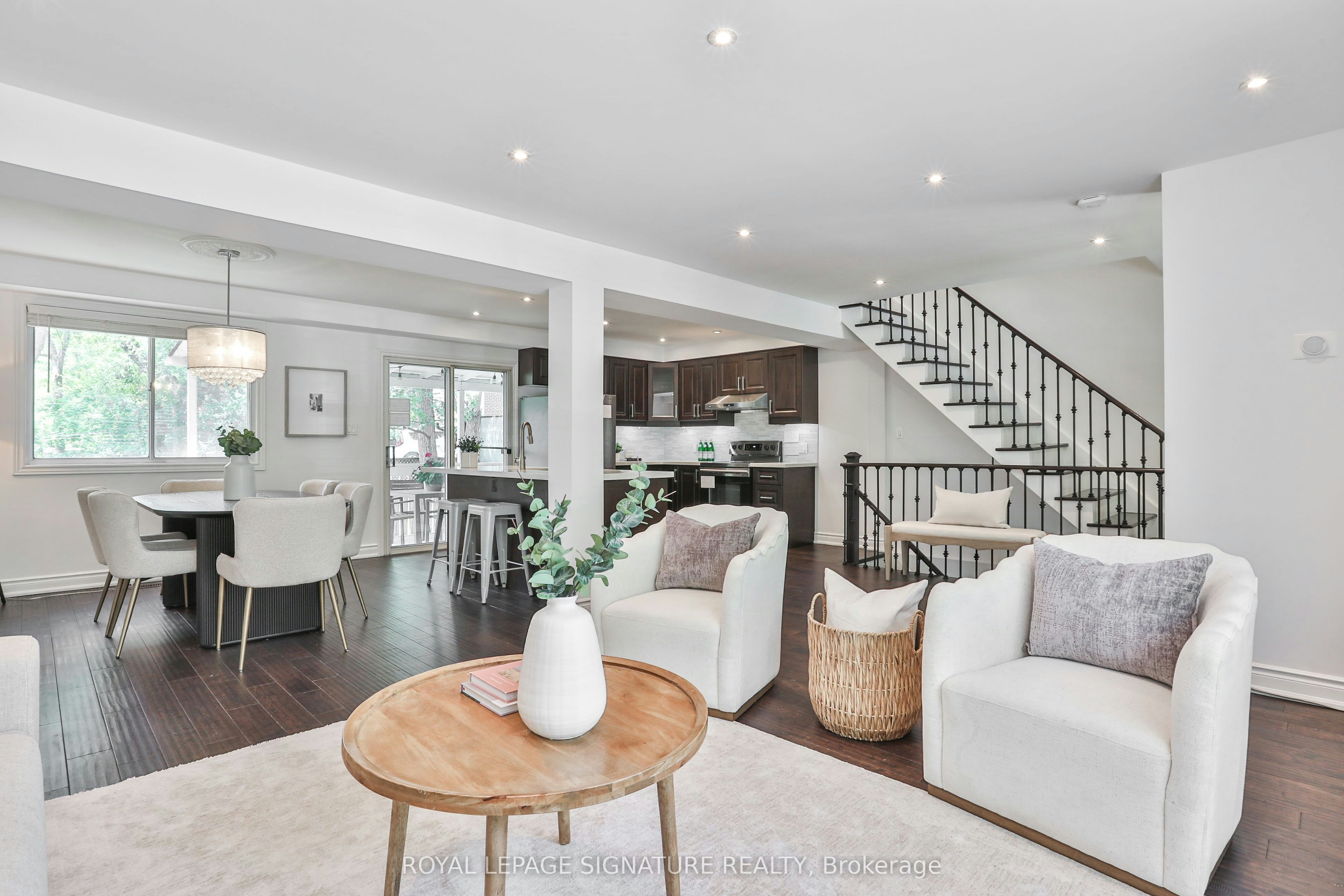 280 Gowan Avenue, Toronto, ON, M4J 2K6