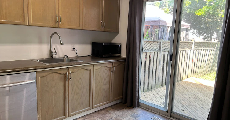 129 Trewin Lane, Clarington, ON, L1C 4X3 - 3