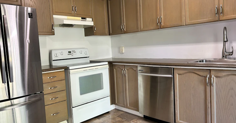 129 Trewin Lane, Clarington, ON, L1C 4X3 - 2