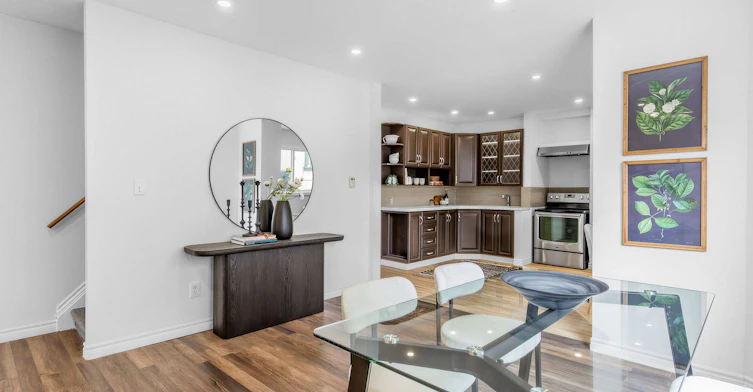 1303 Woodbine Avenue, Toronto, ON, M4C 4E8 - 10