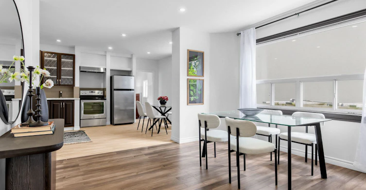 1303 Woodbine Avenue, Toronto, ON, M4C 4E8 - 5