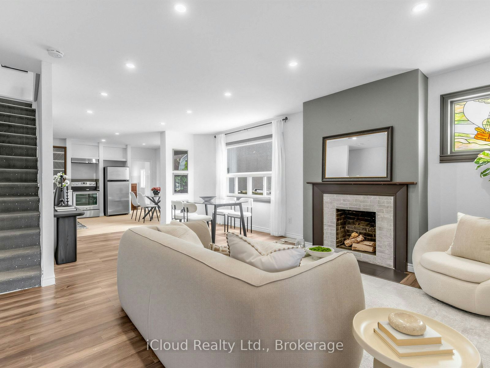1303 Woodbine Avenue, Toronto, ON, M4C 4E8 - 2