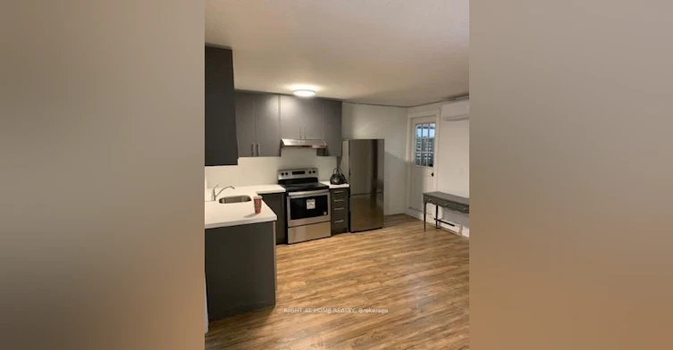 3-751 Queen Street E, Toronto, ON, M4M 1H3