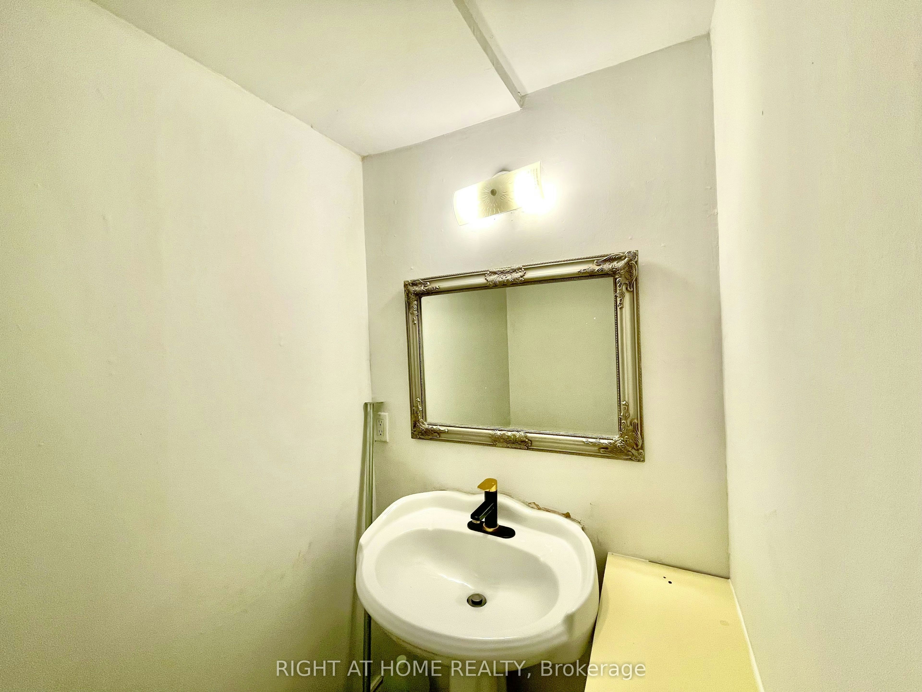 B-108 Littleleaf Drive, Toronto, ON, M1B 1Z2 - 10