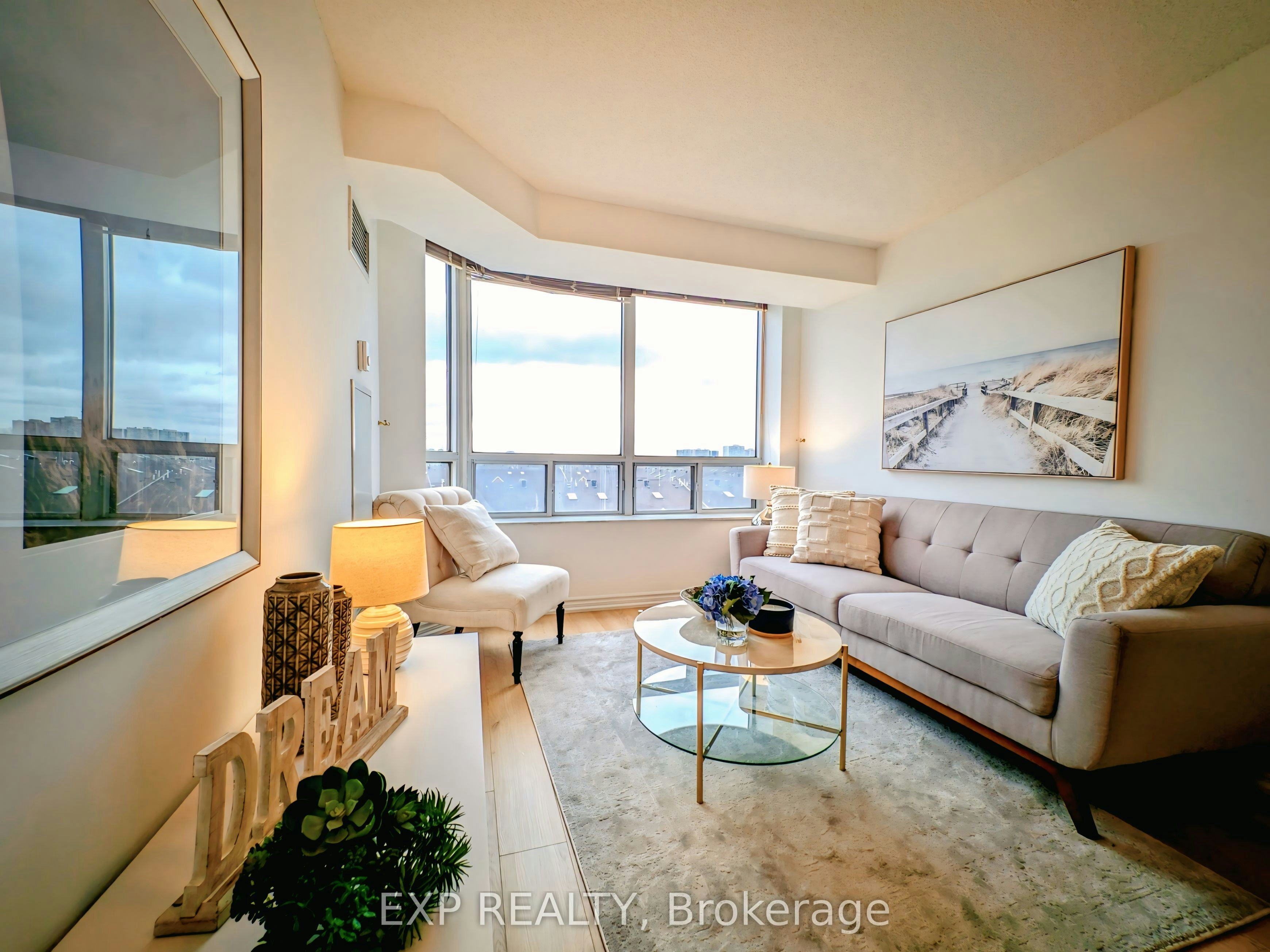 712-3088 Kennedy Road, Toronto, ON, M1V 5M4