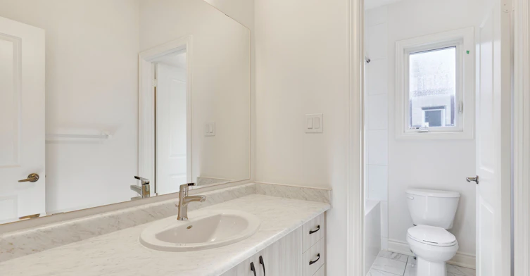 Upper Level-2122 Cayenne Street, Oshawa, ON, L1L 0W8 - 20