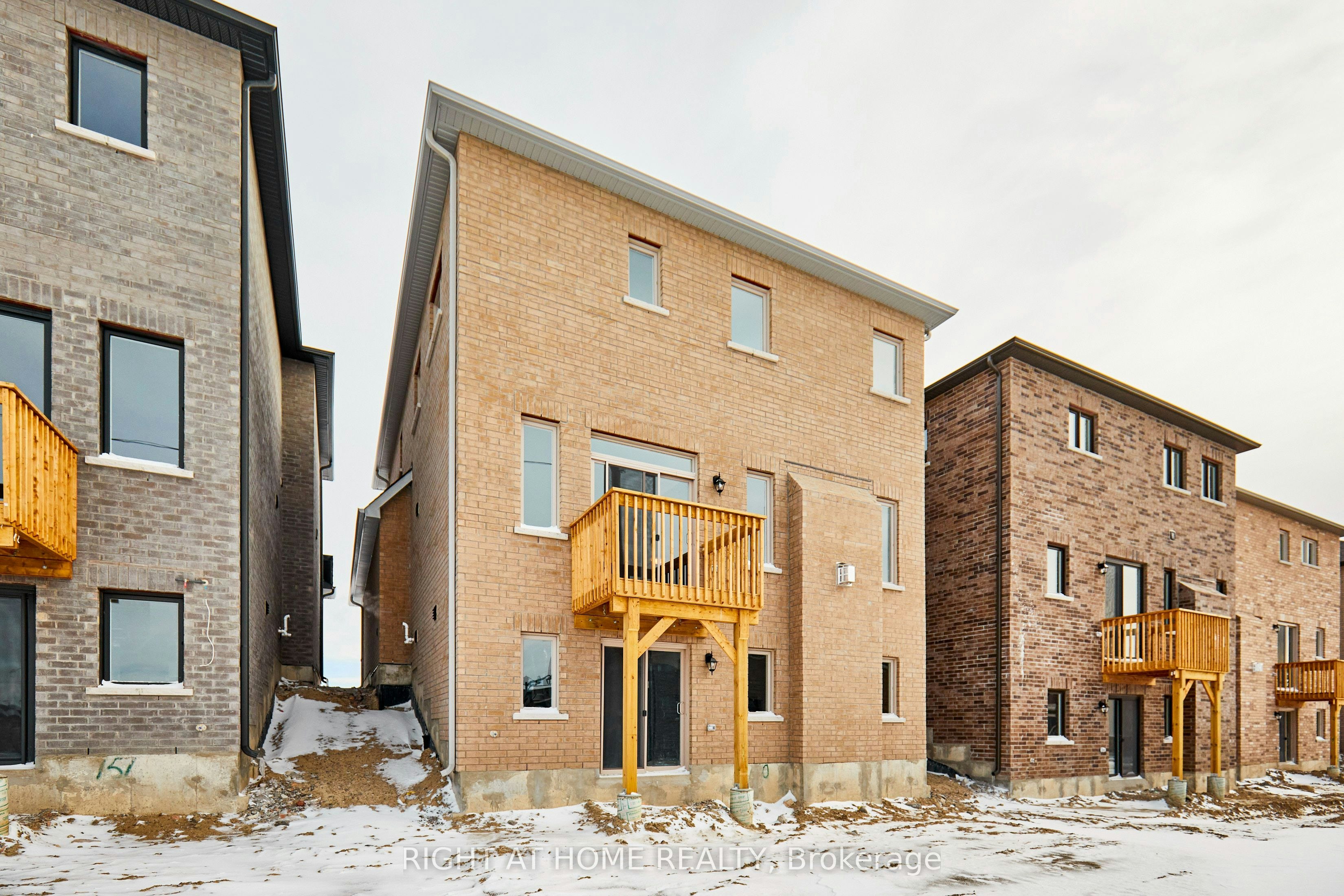 Upper Level-2122 Cayenne Street, Oshawa, ON, L1L 0W8 - 27