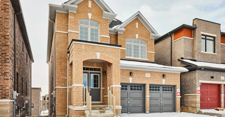 Upper Level-2122 Cayenne Street, Oshawa, ON, L1L 0W8