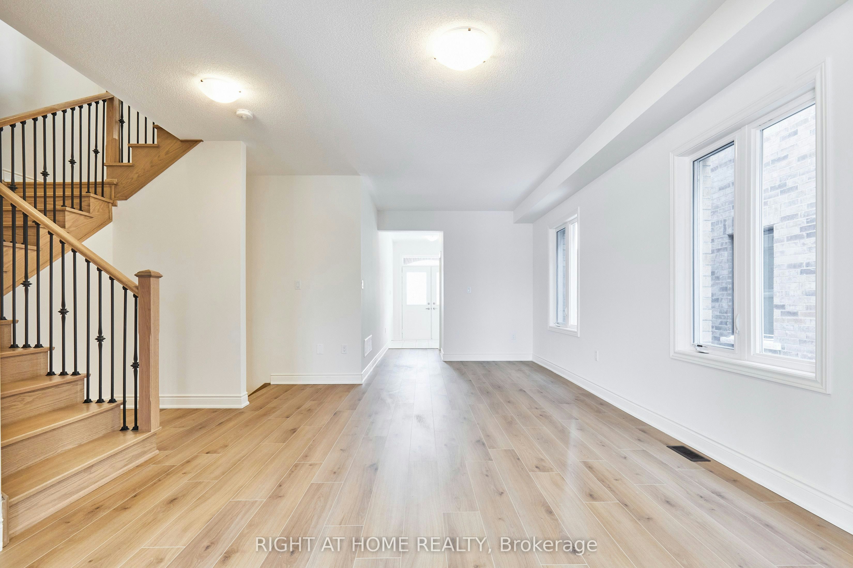Upper Level-2122 Cayenne Street, Oshawa, ON, L1L 0W8 - 9