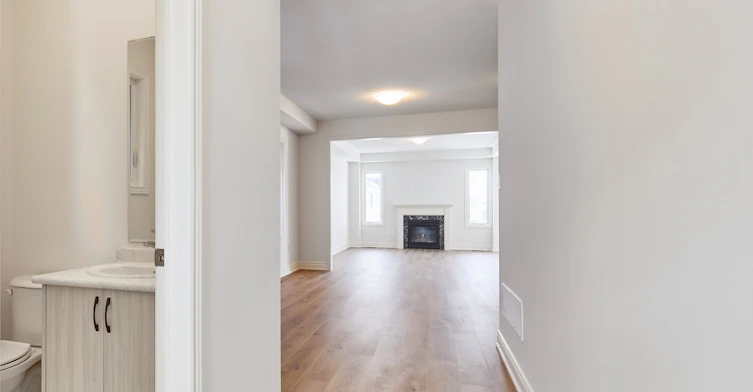 Upper Level-2122 Cayenne Street, Oshawa, ON, L1L 0W8 - 4