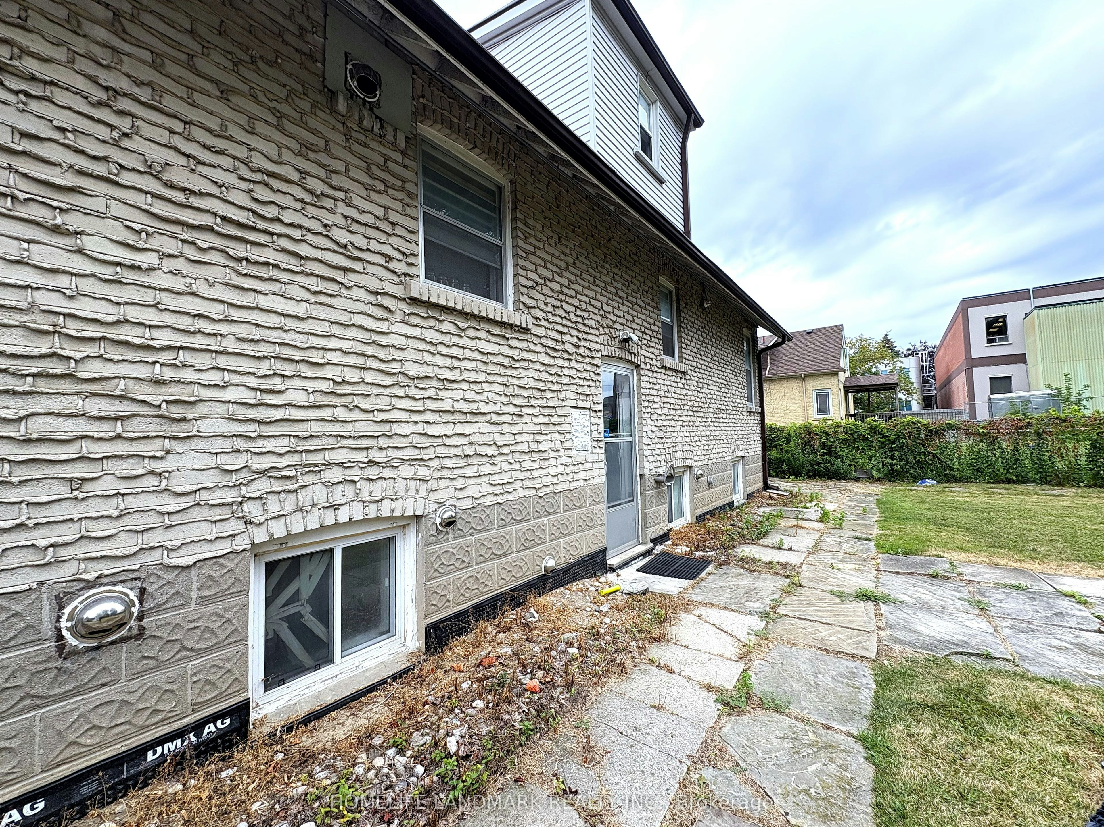 Basement-9 Lamont Avenue, Toronto, ON, M1S 1A8 - 3